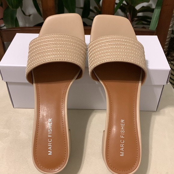 Marc Fisher Casala Heeled Sandals - Picture 3 of 8